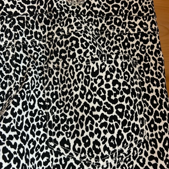 Women’s 24w petite jeans pants pockets animal print black white appears new - Picture 7 of 11